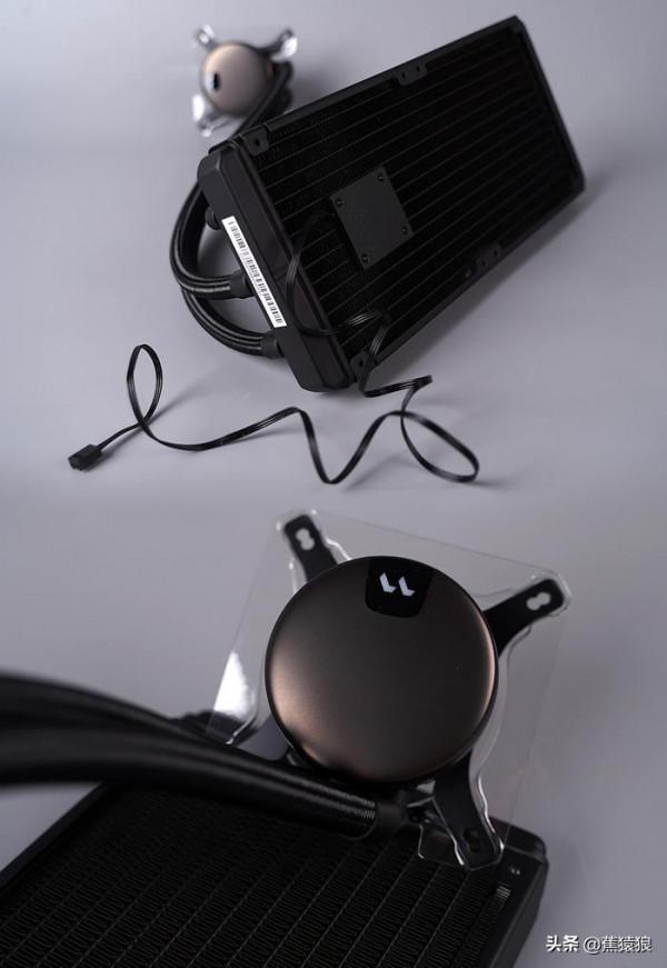 七彩虹 CVN B560I GAMING 搭 聯力 Q58 ITX 平臺 裝機展示 七彩虹 CVN B560I GAMING 搭 聯力 Q58 ITX 平臺 裝機展示