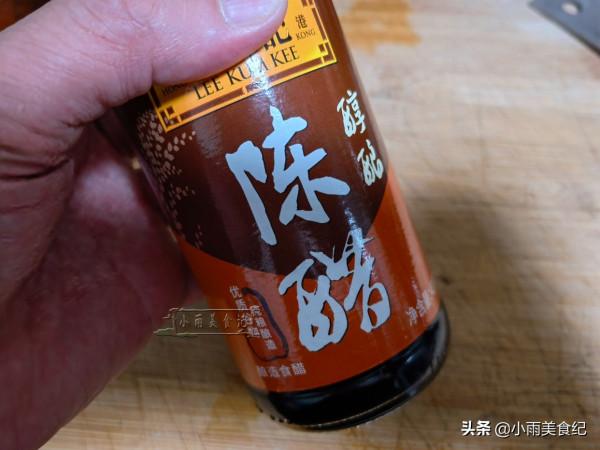 中秋家宴，蒸螃蟹時多做這一步，冷水下鍋蒸，螃蟹不掉腿不流黃