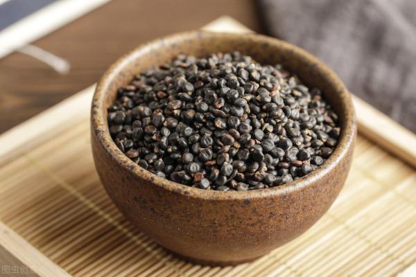 六味藥，調和肝、脾、胃，橫掃氣積、痰溼、淤血、等各種實證