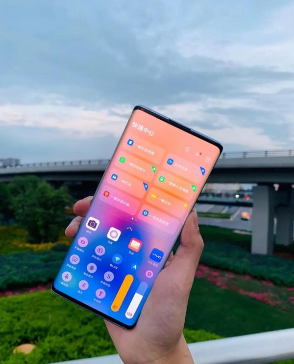 盤點那些年我們用過的“真全面屏”手機，一加7pro久久不能忘懷
