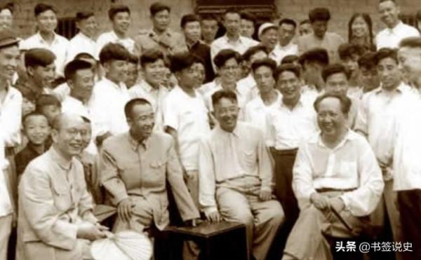 毛澤東回鄉,五弟在見面名單裡被劃掉,主席:我弟弟能害我不成 毛澤東回鄉,五弟在見面名單裡被劃掉,主席:我弟弟能害我不成