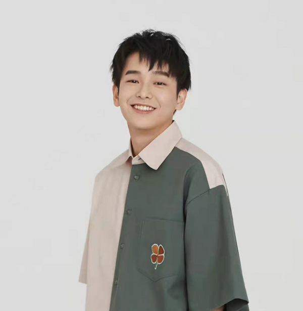 劇版《一人之下》網傳陣容：鹿晗彭昱暢爭男主，女主有寶兒姐範