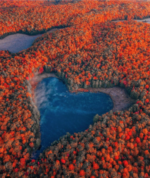 加拿大這些地方，被大自然雕刻成了愛的形狀