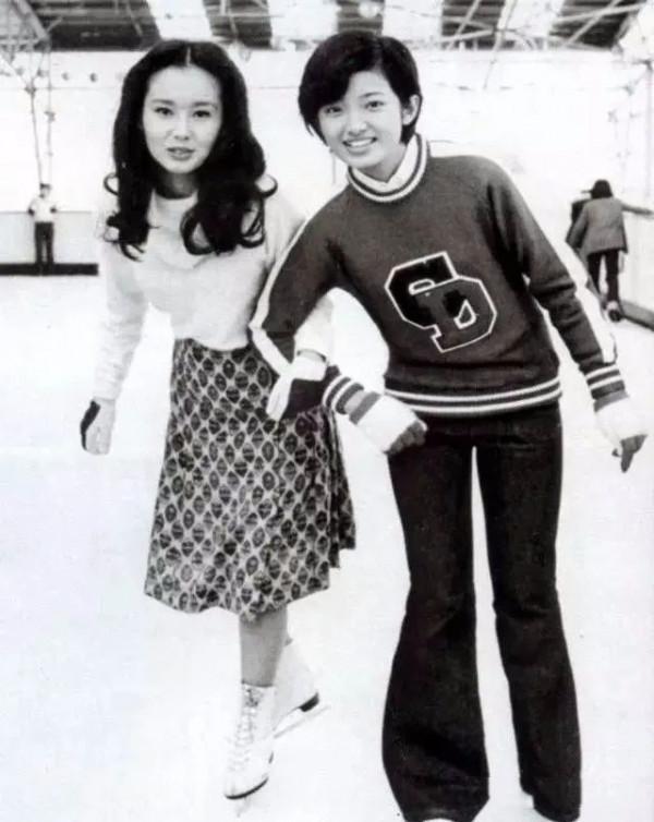 永遠的“真由美”！71歲中野良子的裝扮，照著搭，優雅又氣質