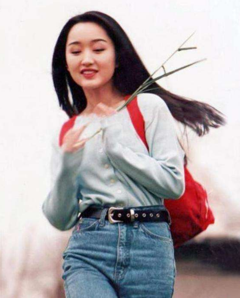 楊鈺瑩：從小失去父親，兩段感情，賴文峰傷她至深，51歲不婚不孕