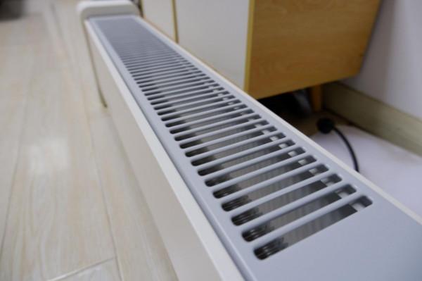 寒冬臘月的溫暖-雲米智慧腳踢線取暖器開箱