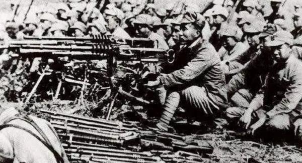 葉挺夫婦空難犧牲後,後人結局:長子成中將,孫子成著名導演 葉挺夫婦空難犧牲後,後人結局:長子成中將,孫子成著名導演