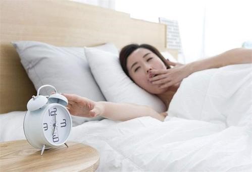 少頭白，年輕如何對抗白髮？