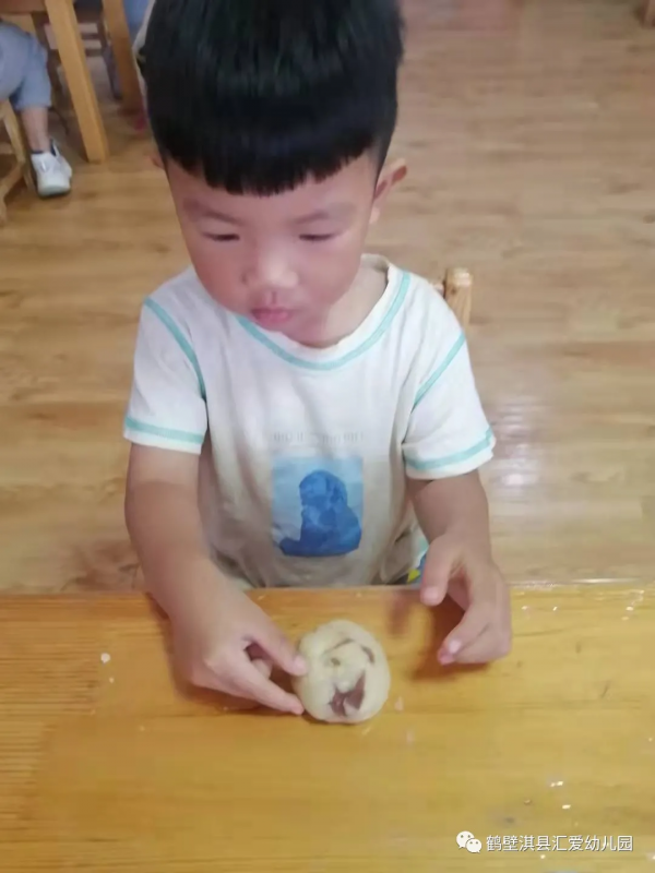 鶴壁淇縣匯愛幼稚園丨情滿中秋,濃情相伴 鶴壁淇縣匯愛幼稚園丨情滿中秋,濃情相伴