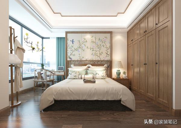 她家的中式風裝修，在小區裡面堪稱經典，色彩、硬裝搭配很有品味