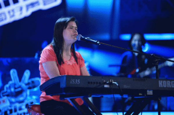 “盲版鄧麗君”張玉霞：走紅後被要求整容，45歲形單影隻成遺憾