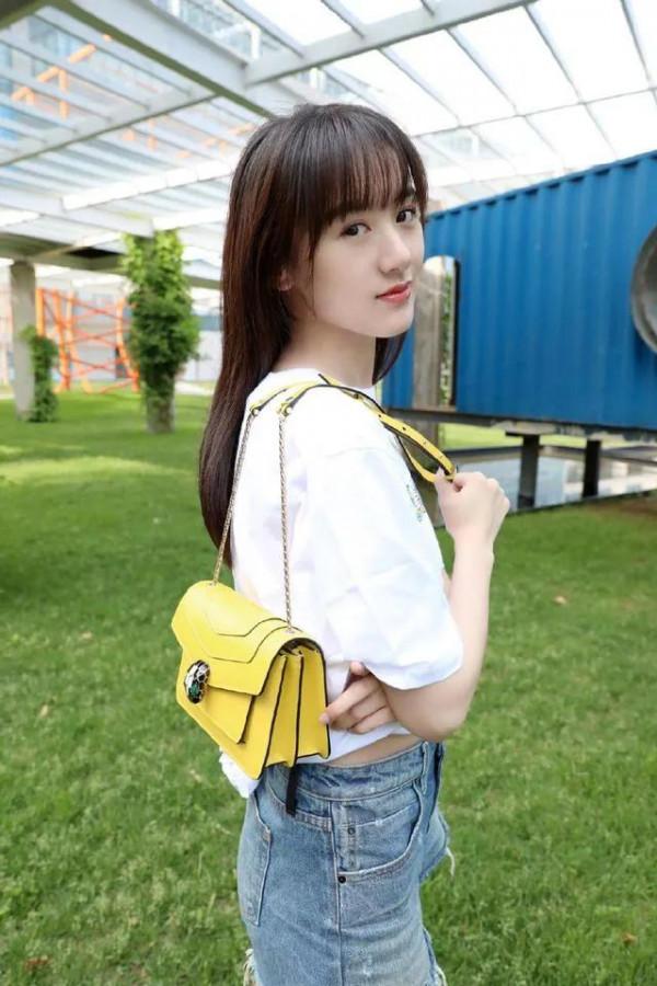 袁冰妍穿牛仔褲真好看 袁冰妍穿牛仔褲真好看