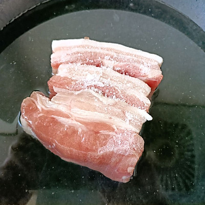 爆好吃!吃這菜板慄胡蘿蔔燉肉,米飯你得多備點 爆好吃!吃這菜板慄胡蘿蔔燉肉,米飯你得多備點