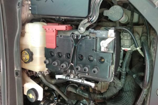 電池免維護是真的嗎？別克GL6原車AGM電池加水維護延長使用壽命！