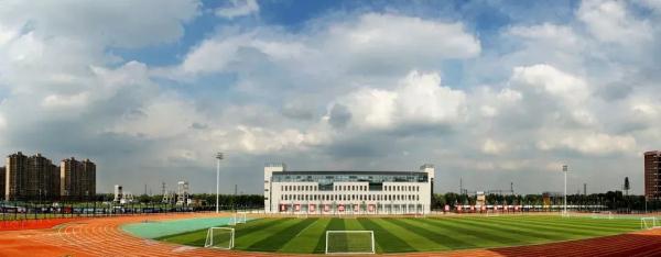 河南這所高校的秋:又美又颯 河南這所高校的秋:又美又颯