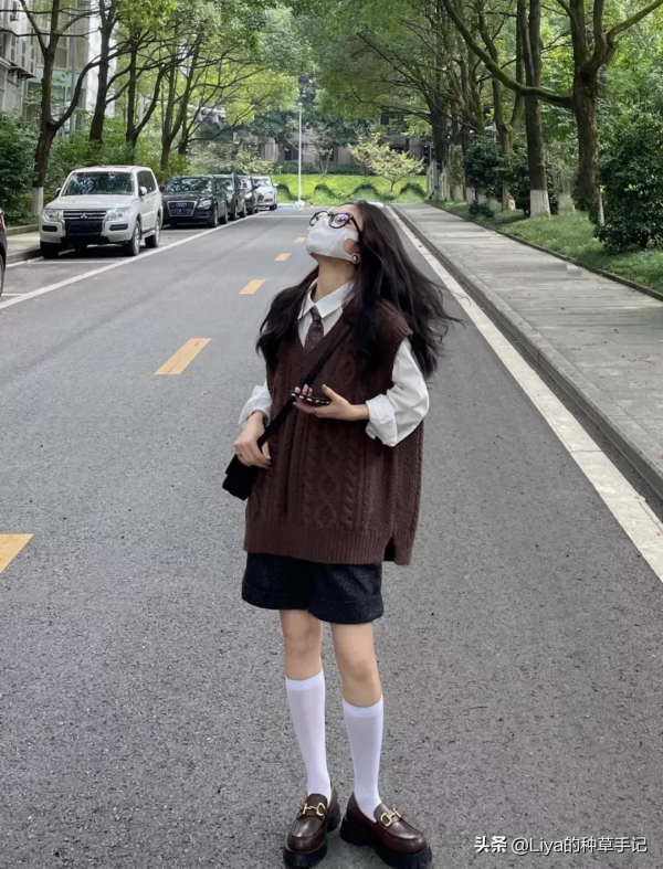 毛衣 + 毛衣 =“王炸組合” 毛衣 + 毛衣 =“王炸組合”