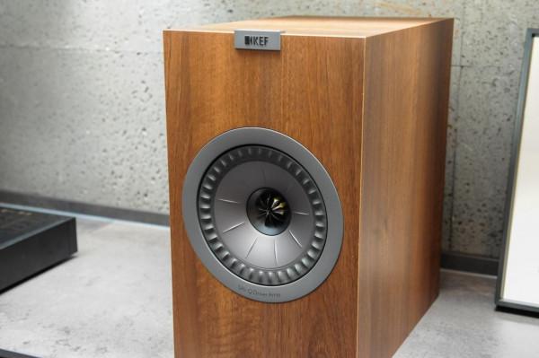 音樂的好夥伴：KEF Q350書架式音箱+Rotel A11合併式功放