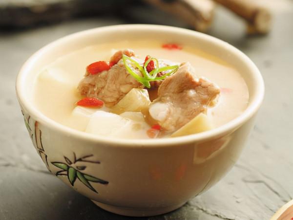 冬至快！給大家適合冬天的食療藥膳方，好吃又健康