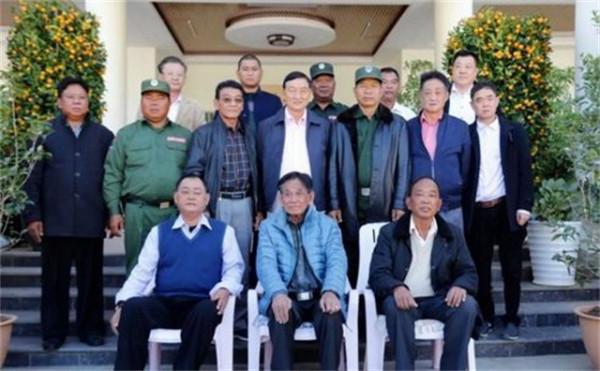 彭家聲晚年近況：家中懸掛“壽”字字幅，年近百歲依舊滿頭黑髮