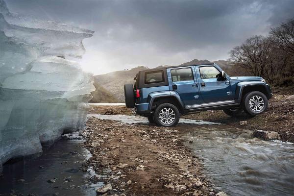 坦克300、路虎衛士、北汽BJ40...這幾款SUV不愧是拖掛房車首選