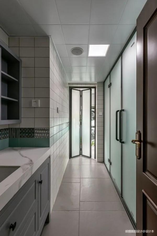 花130裝修148㎡四居室：老房優雅重生，玄關客廳餐廳大融合