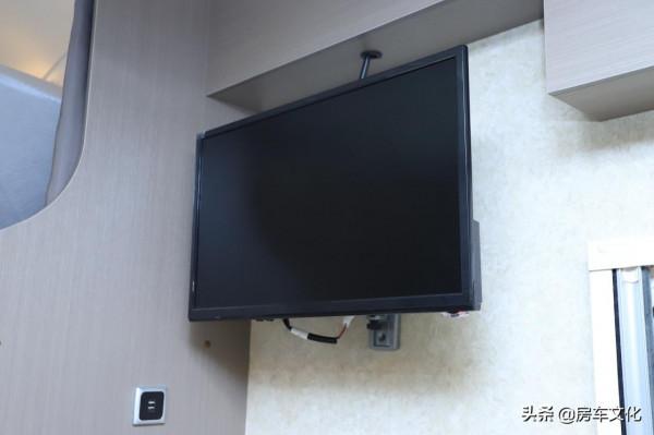 兩室一廳帶3.0T動力房車來啦！有麻將桌和獨立廚衛，實用舒適