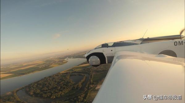 資訊 | 搭載寶馬引擎，目標續航1000公里！AirCar飛行汽車獲適航證