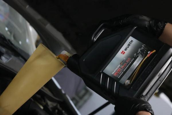 「情懷玩車」翻新復活2002年的豐田佳美，絕代神車，氣質非凡