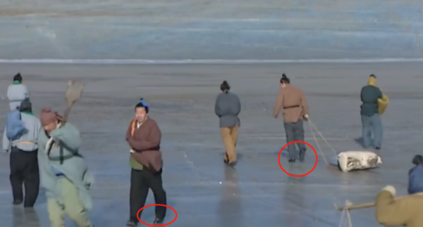 張飛穿皮鞋，楊穎“花容失色”，觀眾：我們連敷衍都不配了嗎？