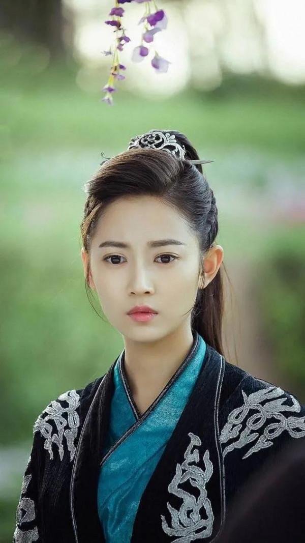 精美圖集｜陳鈺琪古裝好美呀，英氣又不失甜美