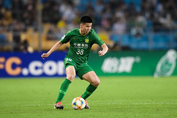 王剛在裡皮執教和李鐵執教表現最差的球員,為什麼還能場場首發? 王剛在裡皮執教和李鐵執教表現最差的球員,為什麼還能場場首發?