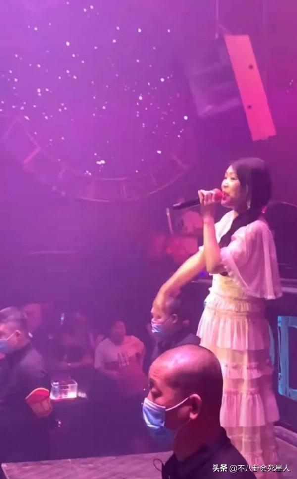 過氣明星走穴群像：“最帥楊逍”兩千八5首歌，胖“唐僧”吃老本