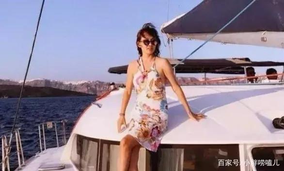 她是馮鞏的“妻子”,登上春晚無數次,現在仍然像少女一樣, 她是馮鞏的“妻子”,登上春晚無數次,現在仍然像少女一樣,