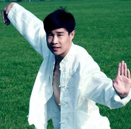 小瀋陽,就這樣改寫了他的結局,還能回到跟著趙本山的風光日子嗎 小瀋陽,就這樣改寫了他的結局,還能回到跟著趙本山的風光日子嗎