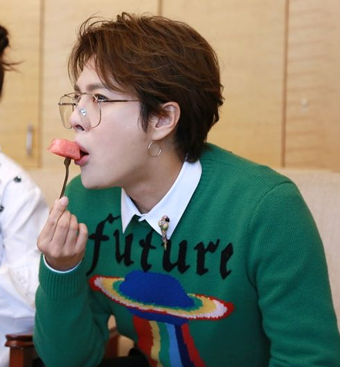 內娛“姨”化的男星巔峰PK,誰成了真正的大媽,誰讓人直接噴飯? 內娛“姨”化的男星巔峰PK,誰成了真正的大媽,誰讓人直接噴飯?