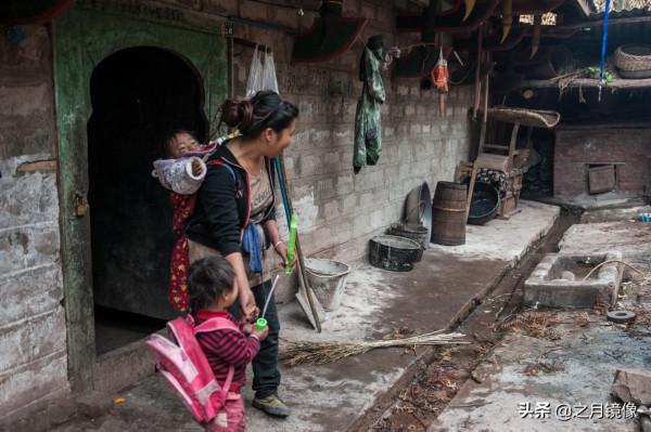 彝族年趕集 大涼山十年記之2011(2) 彝族年趕集 大涼山十年記之2011(2)