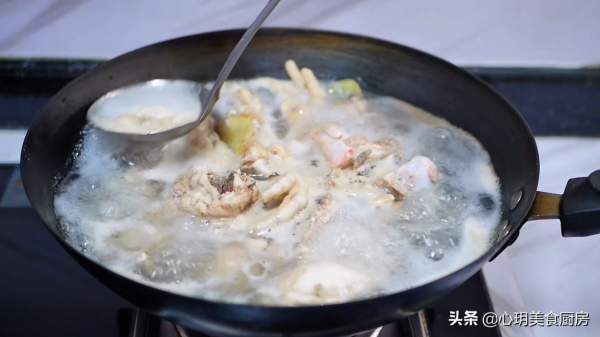 年夜飯最硬的一道壓軸菜，寓意虎年萬事如意，學會人人誇你是大廚