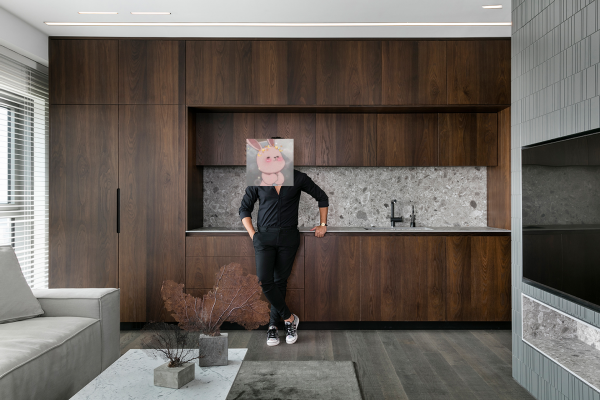 99㎡裝出大平層效果，12㎡的大陽臺只裝護欄不封窗，這才是真享受