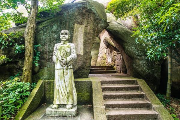 福利放送｜愛在巨石山，跨年迎接新春，穿漢服免費入園