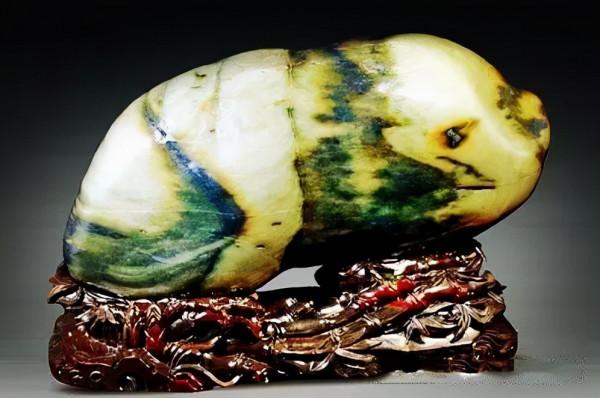 高價成交的66方奇石欣賞