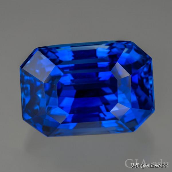 幫老爸老媽挑禮物!金婚送什麼?6種紀念日寶石,盤點婚姻後半生 幫老爸老媽挑禮物!金婚送什麼?6種紀念日寶石,盤點婚姻後半生