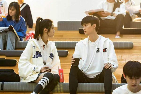 《小敏家》:同樣是父母離異,陳佳佳註定擁有跟金家俊不同的人生 《小敏家》:同樣是父母離異,陳佳佳註定擁有跟金家俊不同的人生