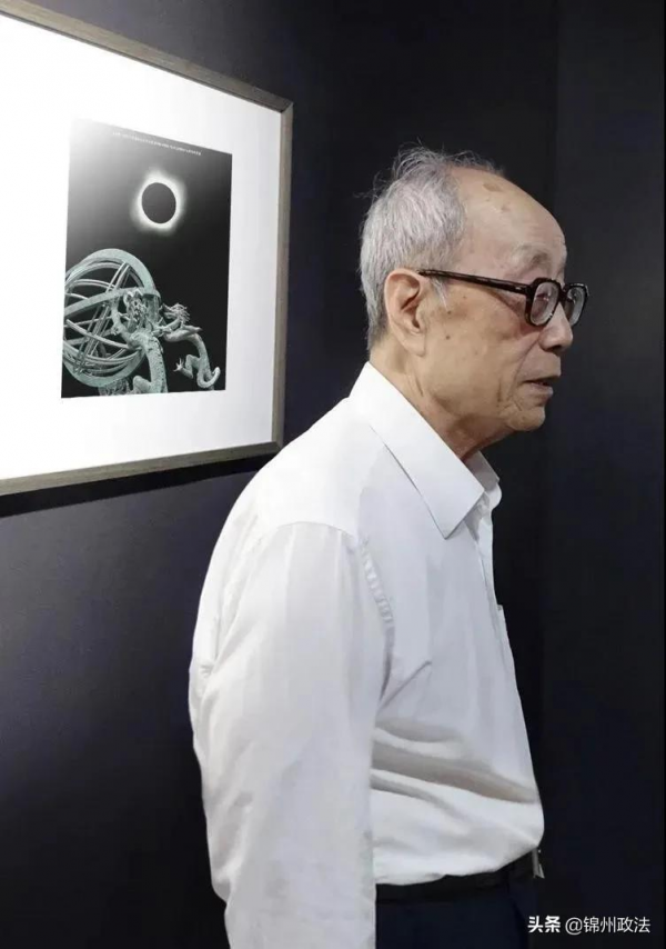 他創造的這個小世界，太美！