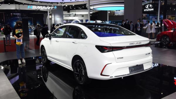 配置玩加減法,北京EU5 PLUS能贏秦PLUS嗎? 配置玩加減法,北京EU5 PLUS能贏秦PLUS嗎?