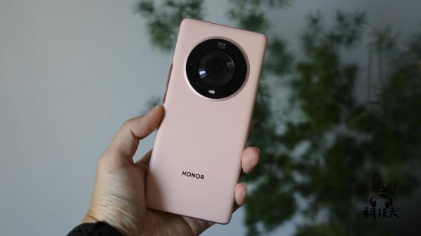 有品眾籌光感護眼讀寫燈能；2021年國內智慧手機銷量冠軍OPPO登頂