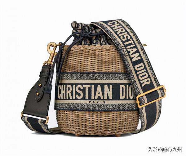 盤點12款超級實用的“水桶袋”