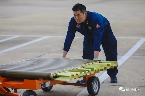 戰鬥機,開始攻擊 戰鬥機,開始攻擊