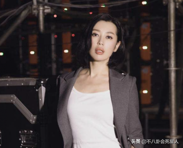 男看鼻女看嘴!“香腸嘴”、大嘴也能美出天際的女星,只服這8位 男看鼻女看嘴!“香腸嘴”、大嘴也能美出天際的女星,只服這8位