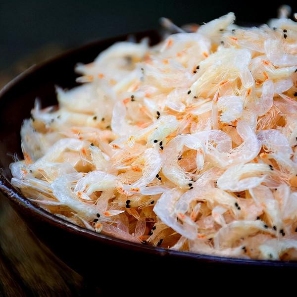 冬季天寒地凍，容易摔跤，多吃這5種“高鈣”食物，強筋健骨