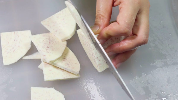 比蛋糕香甜，比牛奶補鈣，寶寶太愛吃了，在鍋裡就饞哭了，猛長個